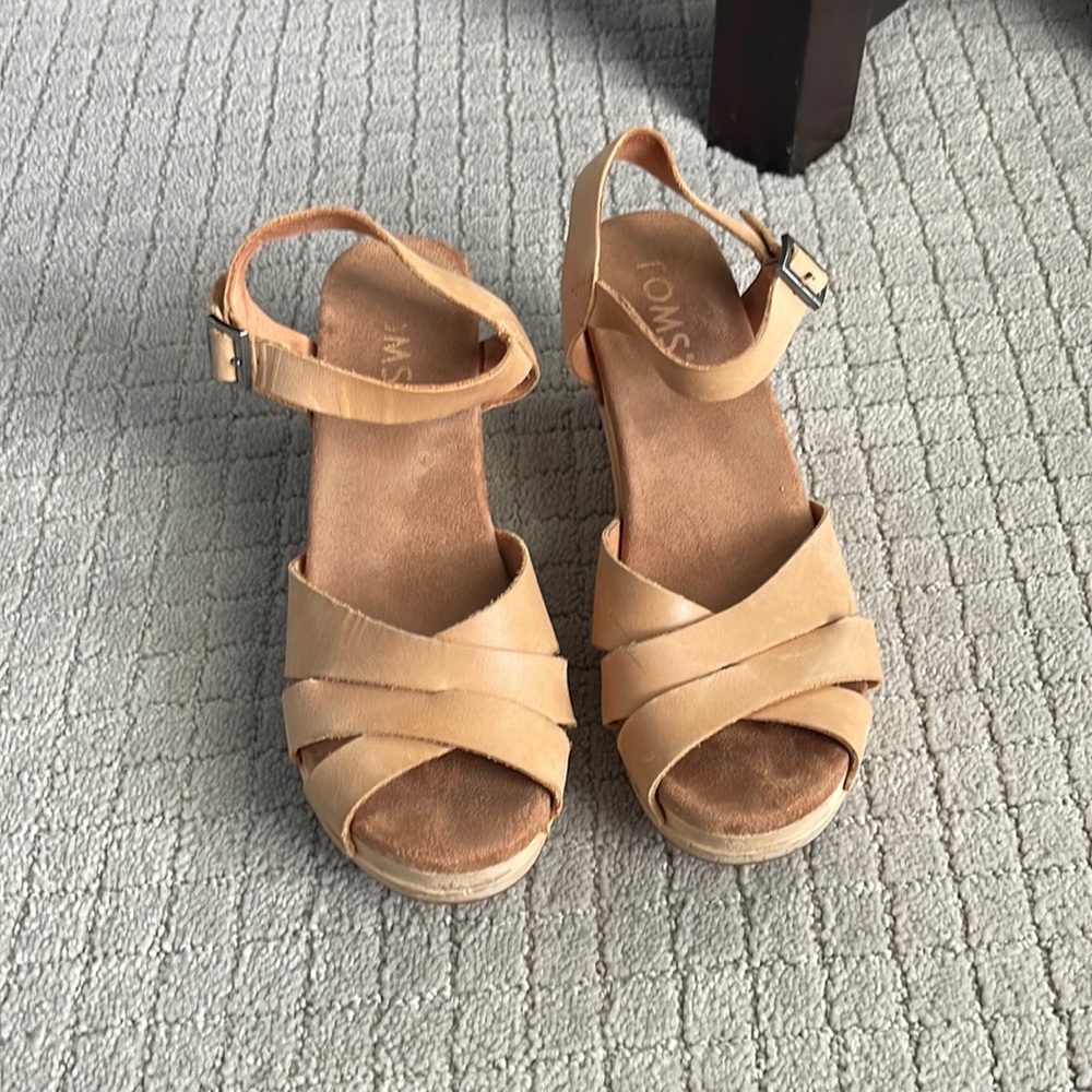 Toms leather clog sandals